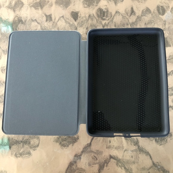 Amazon Kindle Case - Picture 3 of 4